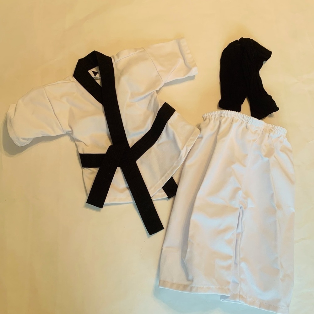 Little dragon ninja costume karate kid two-piece infant size 0 to 6 months